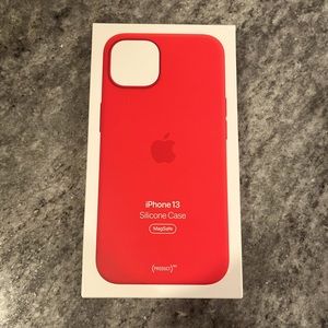 Apple iPhone 13 MagSafe silicone case